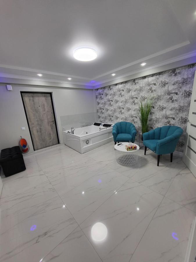 Vip Apartment For Lovers In Kisinyov Kültér fotó